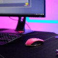 Raton Trust Gaming GXT 109 Felox Rosa / 6.400 Dpi / RGB / 6 Botones / 25068