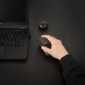 ÷ Mouse tooq wireless tqmwg-1104-b sensor optico 3200 dpi 6 botones vertical ergonomico negro 2x aaa